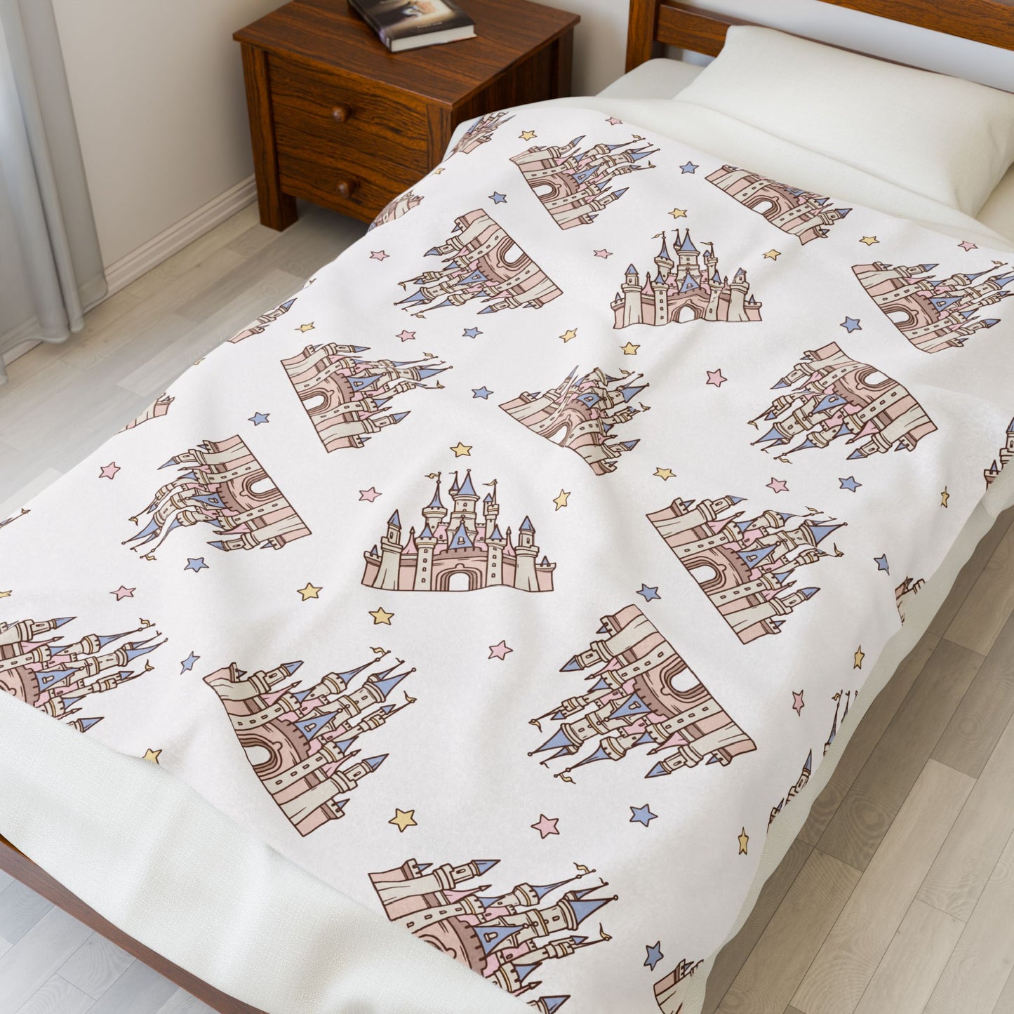 Fairy Tale Castle Velveteen Plush Blanket — Cozy Kids’ Castle Pattern Throw