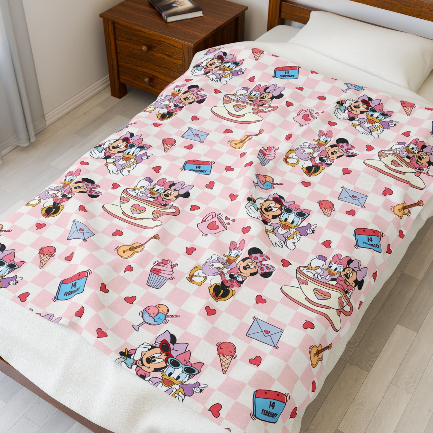 Plush Blanket - Cute Pink Heart Pattern with Kawaii Characters (Velveteen Plush Blanket)